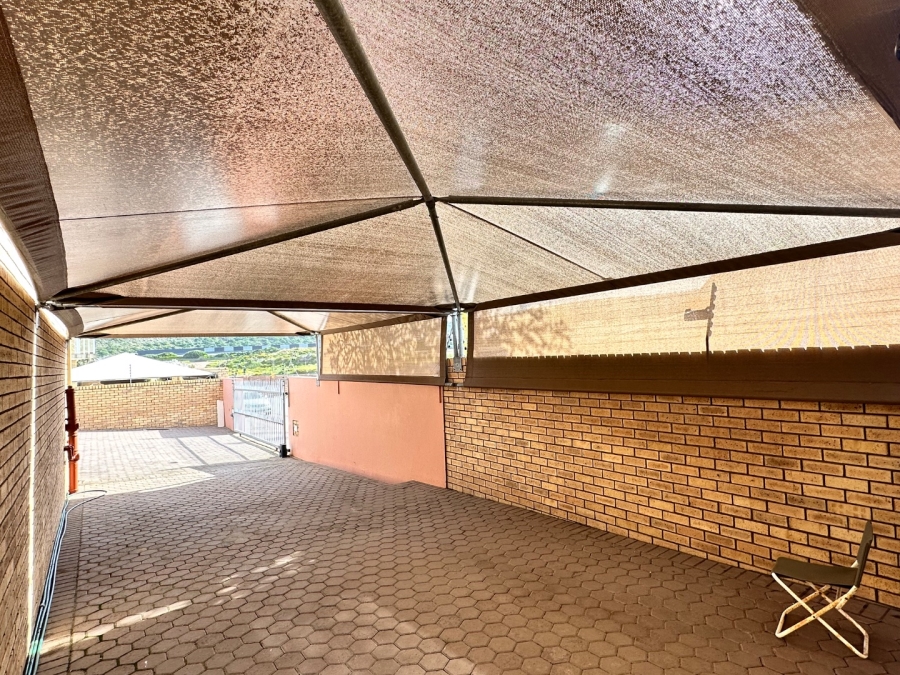 4 Bedroom Property for Sale in Diaz Beach Western Cape